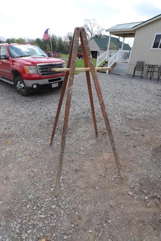 Four Leg Easel 66" Tall