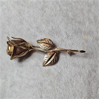 Giovanni Signed Gold Tone Flower Rose Brooch