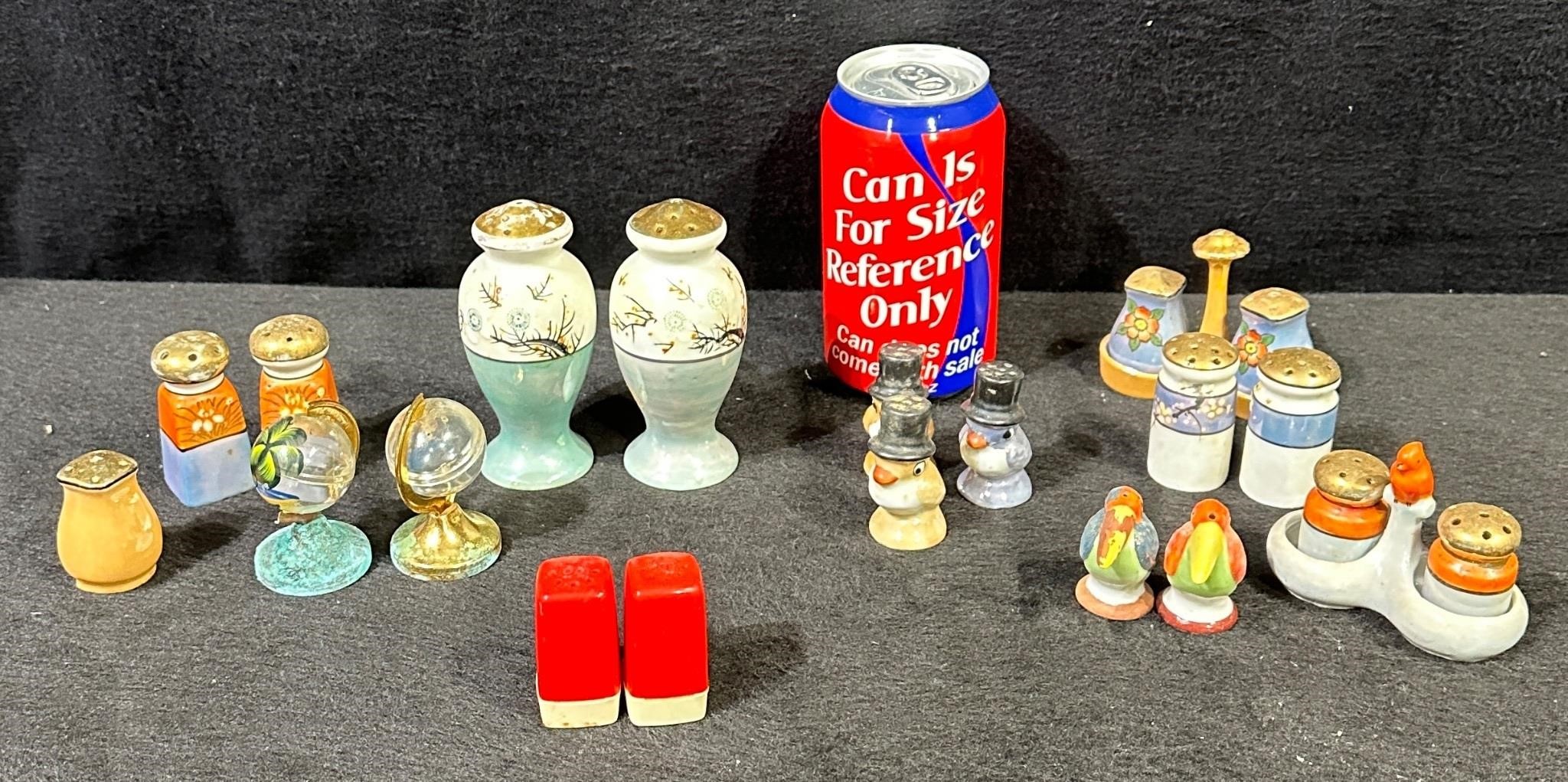 Collection of Lusterware & Novelty S&P Shaker-Lot
