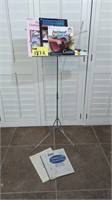 THE HAMILTON FOLDING ADJUSTIBLE MUSIC STAND AND BO