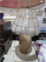 CROCK LAMP WITH SHELL LAMP