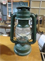 GREEN BARN LANTERN