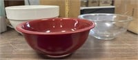 Misc lot of Mixing bowls some Pyrex / NO SHIP