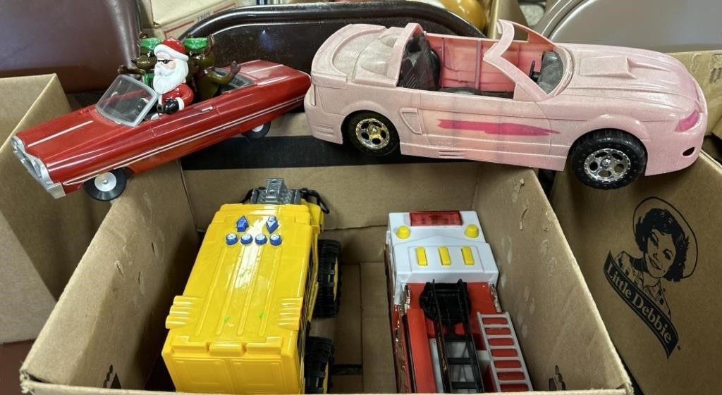 Misc. lot of toy cars and trucks