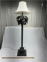 Metal palm tree lamp