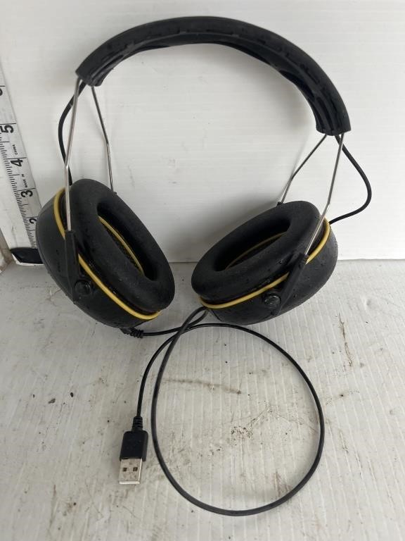 Worktones ear muffs/headphones