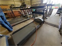 Life Fitness 9000 Treadmill