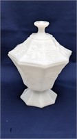 VITNAGE MILK GLASS STEMMED OCTAGON CANDY BOWL WITH