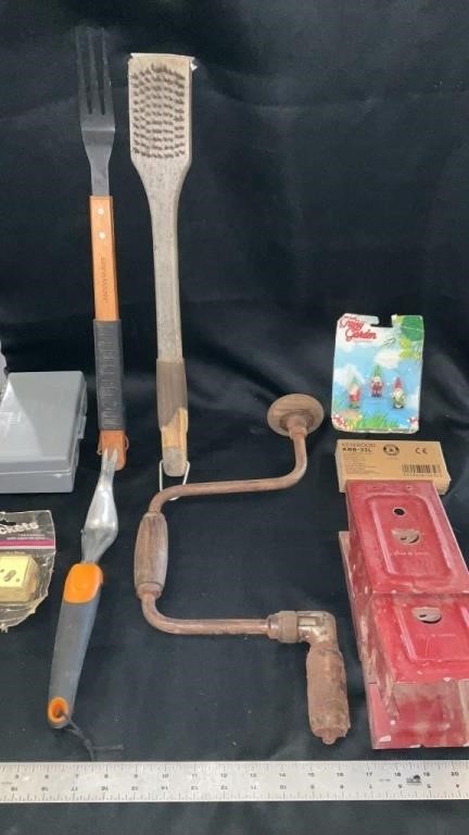 Grilling tools, saw horse brackets, vintage hand