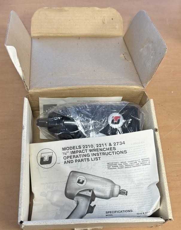 1/2" IMPACT WRENCH MADE BY UNIVERSAL TOOL