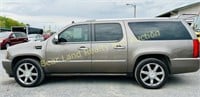 2011 CADILLAC ESCALADE, APPROX 256,506