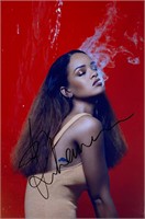Autograph Rihanna Photo