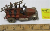 SMALL VINTAGE FRICTION FIRE TRUCK