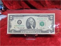 1976-Chicago $2 banknote US currency.