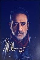 Autograph Signed 
Walking Dead Photo