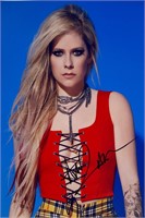 Autograph Signed 
Avril Lavigne Photo