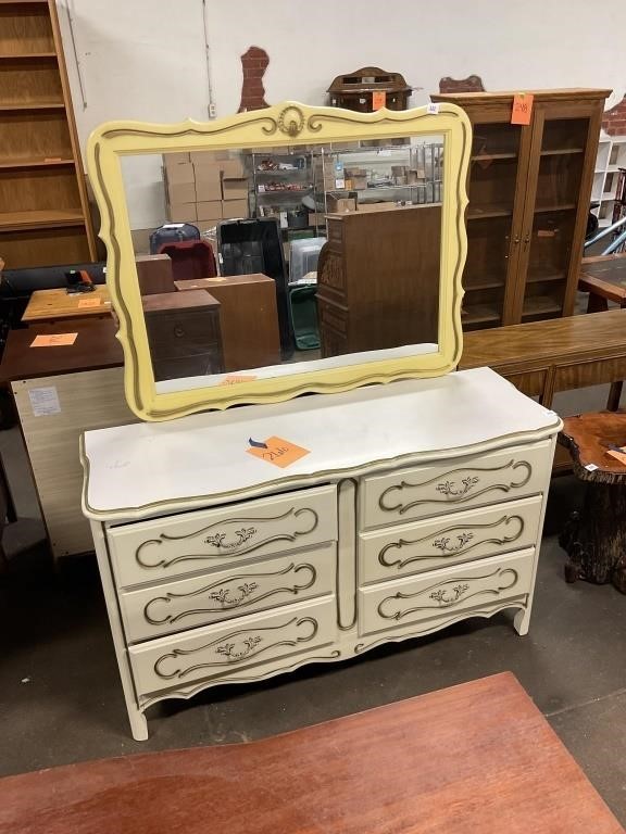 Vintage white wooden 6 Drawer dresser w/ mirror