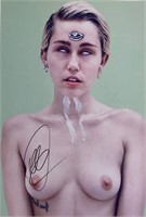 Autograph Signed 
Miley Cyrus Photo