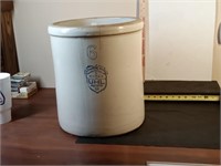 6 gallon UHL pottery crock (has crack)