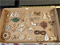 flat of vtg costume jewelry pins