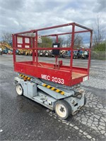 1996 Mec 2033 Electric Scissor Lift