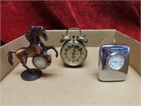 (3)Assorted clocks.