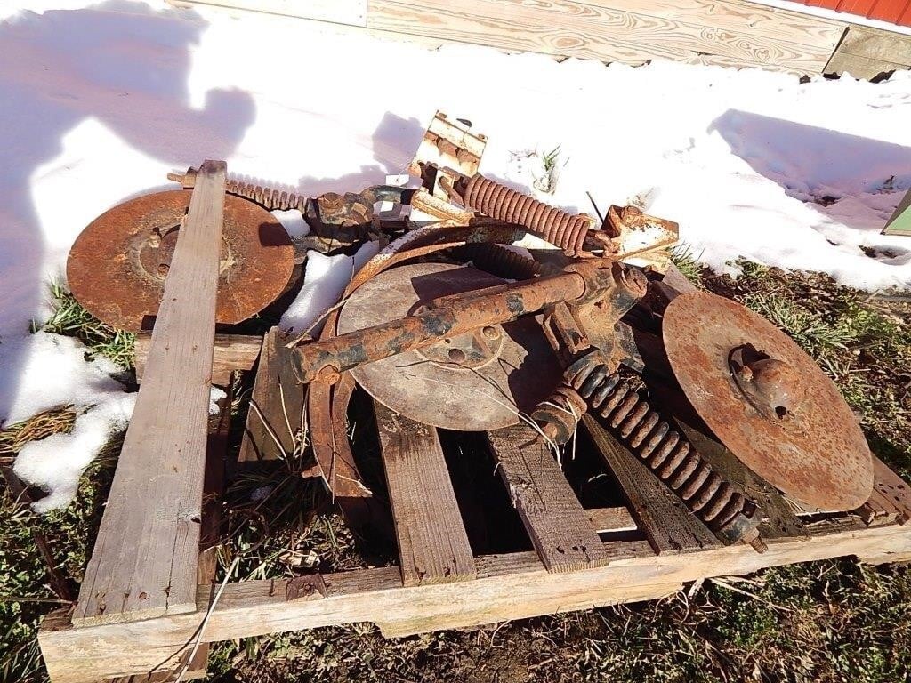 Replacement parts for a Wil-Rich chisel plow
