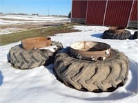 Pair of tractor duals on rims with clamps; size: 2
