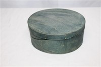 ROUND WOODEN SHAKER BOX