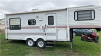 1995 Jayco Eagle Fifth wheel, Gooseneck adapter