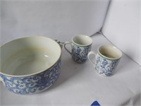 Oriental Design Bowl 7" x 3" & Cups x2