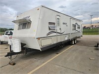 2003 JAYCO CAMPER. VIN: 1UJBJ02R836T0090. (1)