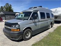 2007 Road Trek 210 Versatile Conversion Van 1GCHG3