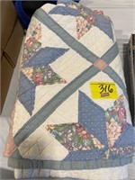 HAND STITCHED PATCHWORK STAR QUILT (SOME