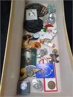 Small Collectibles / Pins - Buckle - Etc