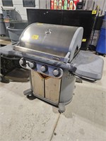 STOK GAS BBQ GRILL. NEEDS A LITTLE ATTENTION