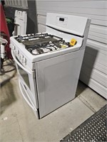 PROPANE KITCHEN STOVE