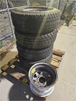 (4) TIRES AND RIMS 31X10.50R15LT