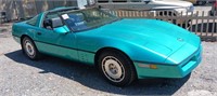 1986 Chevrolet Corvette Base RUNS/MOVES