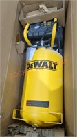 DeWalt Heavy Duty 15 Gallon Electric Compressor