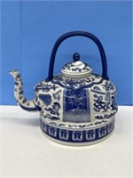 Bombay Blue & White Elephant Teapot