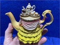 Royal Albert Old Country Rose teapot
