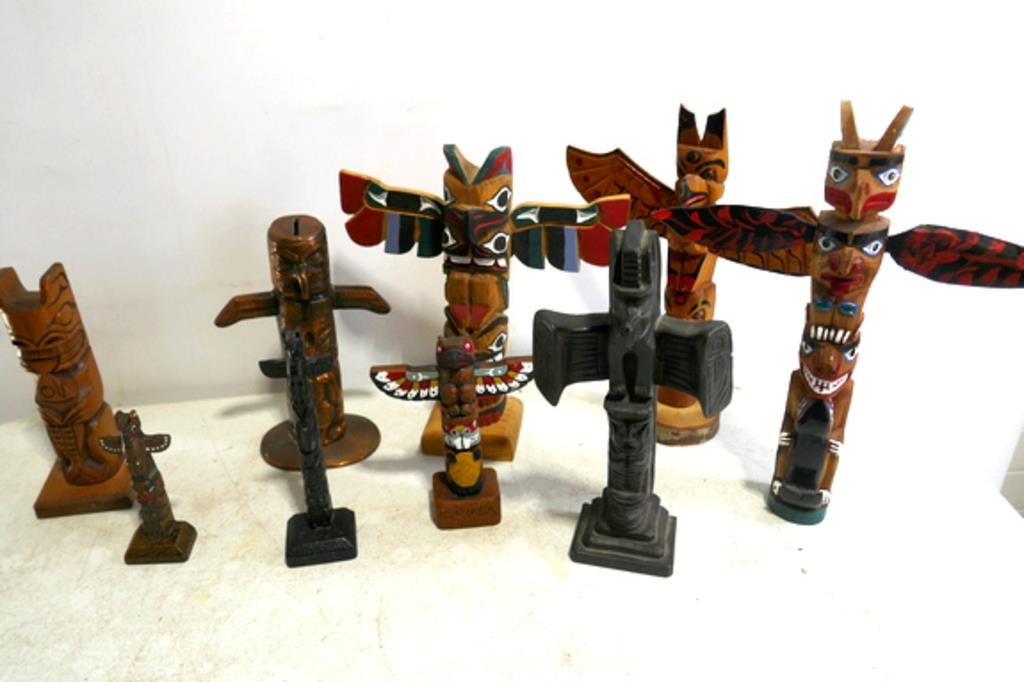 Selection Souvenir Totem Poles