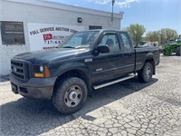 2005 Ford F-250 XL Super Duty 4X4 Pick Up Truck