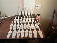 28 Vintage Pottery Cake & Pie Lifters + 1 Fork
