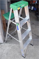 Werner Paint Ladder  4'