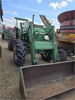 John Deere 2940 diesel tractor FWA