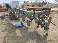 John Deere 2700 4 bottom plow