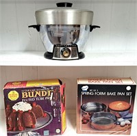 VINTAGE BUNDT PANS & COVERED WESTINGHOUSE COOKER