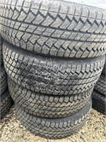 Set of 4 Bridgestone Dueler A/T tires 265/70R17